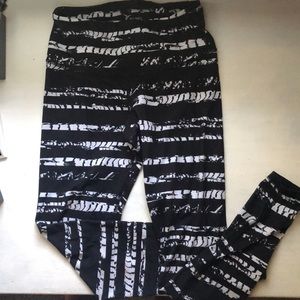 Old Navy Active Go Dry Legging Medium💪🏼🏃🏼‍♀️